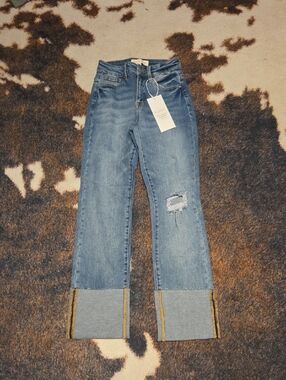 Risen Straight-Leg Distressed Women's Jeans in Blue with Cuffed Hem